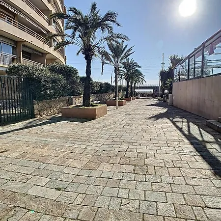 Duplex 6 A 7 Personnes, 100 M Des Plages Du Midi, * Cannes