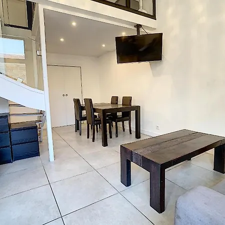 Duplex 6 A 7 Personnes, 100 M Des Plages Du Midi, *